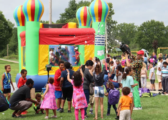 Picnics celebrate National Health Center Week
